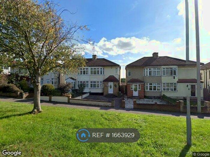 3 Bedroom Semi-Detached House To Rent In Court Gardens, Romford, RM3