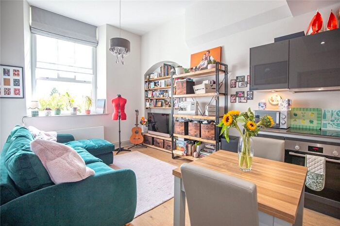 1 Bedroom Flat For Sale In College Road, Bishopston, Bristol, BS7
