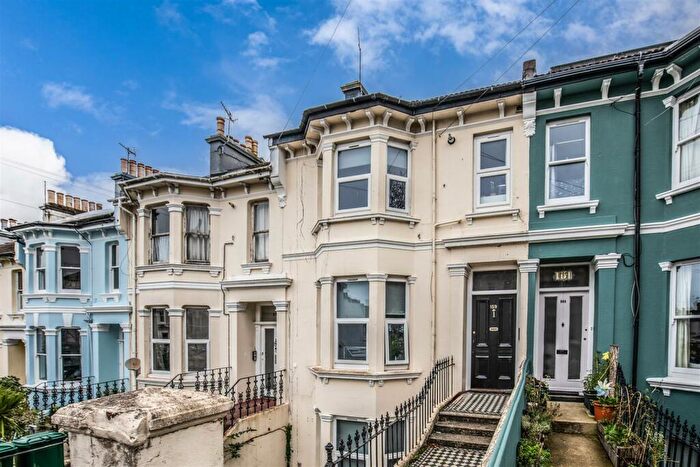 3 Bedroom Flat To Rent In Ditchling Rise, Brighton, BN1
