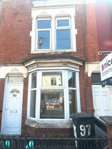 3 Bedroom Terraced House To Rent In Green Lane Road, Leicester, LE5
