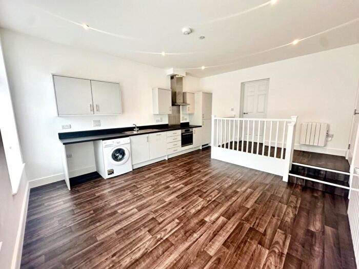 2 Bedroom Apartment To Rent In King Edward Avenue, Melton Mowbray, Leicestershire, LE13