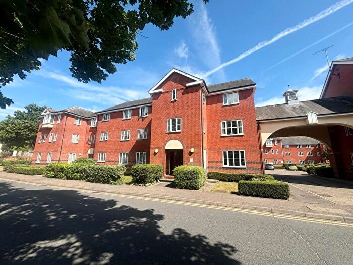 2 Bedroom Flat For Sale In Mill Bridge, Halstead, CO9