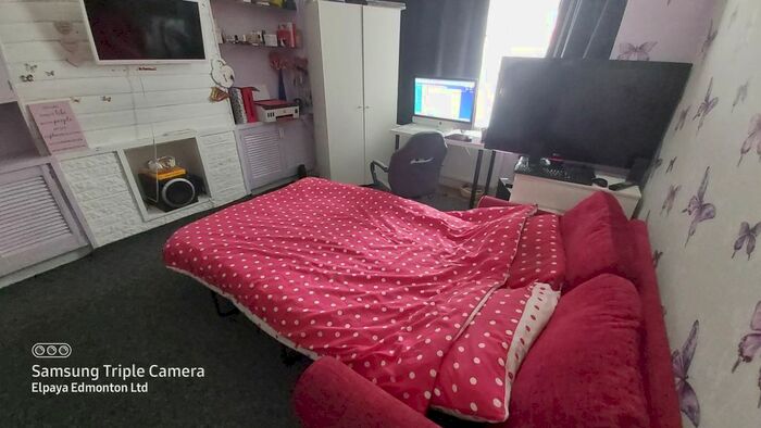 3 Bedroom Terraced House To Rent In Dysons Road, London, N18