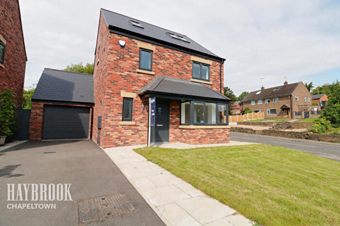 4 Bedroom Detached House For Sale In Grantley Mews, Chapeltown, S35