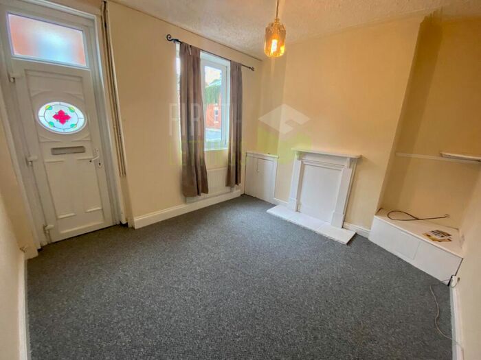 1 Bedroom Flat To Rent In Beatrice Road, West End, LE3