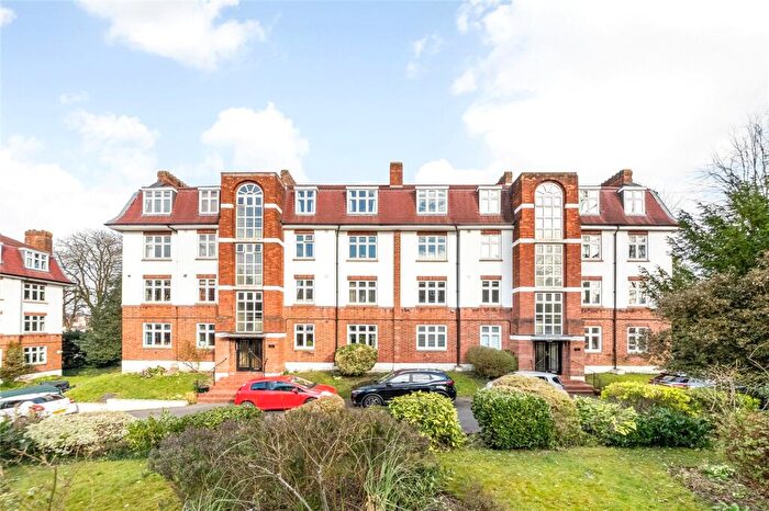 1 Bedroom Apartment For Sale In Highland Road, London, SE19