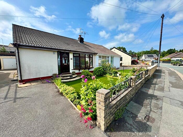 2 Bedroom Bungalow For Sale In Andrew Avenue, Rossendale, Lancashire, BB4