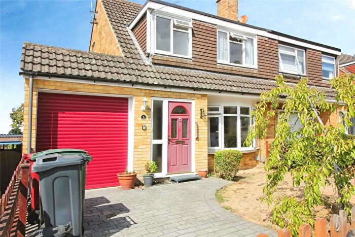 3 Bedroom Semi-Detached House For Sale In Tintern Crescent, Reading, RG1