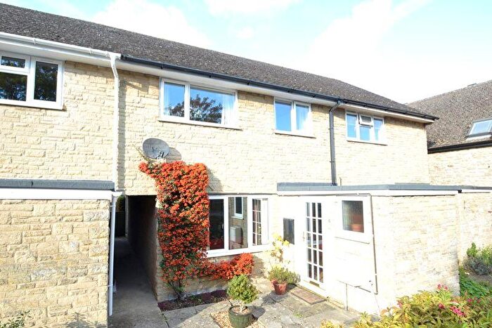3 Bedroom Terraced House To Rent In Kerwood Close, Woodstock, OX20