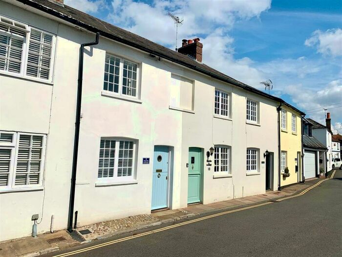 2 Bedroom Cottage To Rent In River Road, Arundel, BN18
