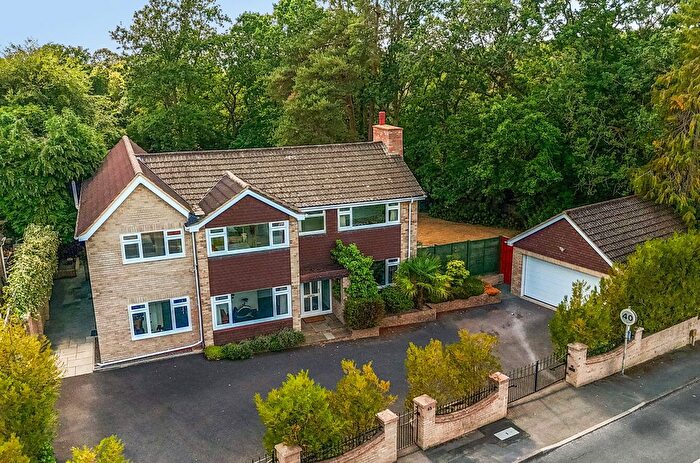 5 Bedroom Detached House For Sale In Le Marchant Road, Camberley, Surrey, GU15
