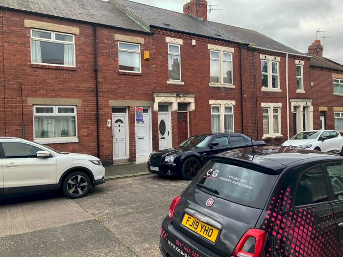3 Bedroom Flat To Rent In Taylor Street, South Shields, NE33