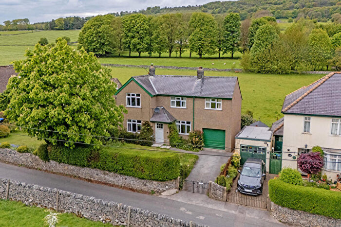 3 Bedroom Detached House For Sale In Butts Road, Great Longstone, DE45