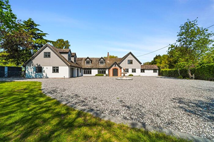 6 Bedroom Detached House For Sale In Stour Heights, CO12