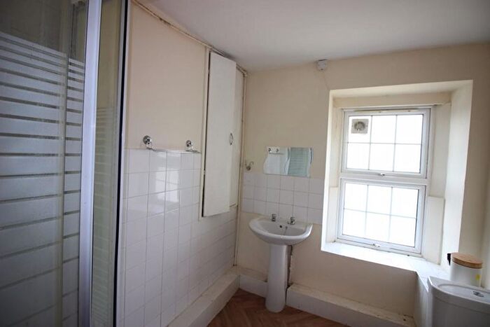 1 Bedroom Flat To Rent In High Street, Cinderford, GL14