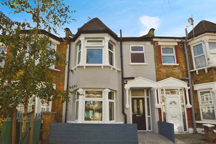 3 Bedroom Terraced House For Sale In Kitchener Road, London, E7