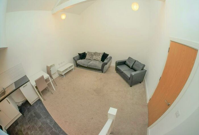1 Bedroom Flat To Rent In Law Russell House, Vicar Lane, Bradford, West Yorkshire, BD1