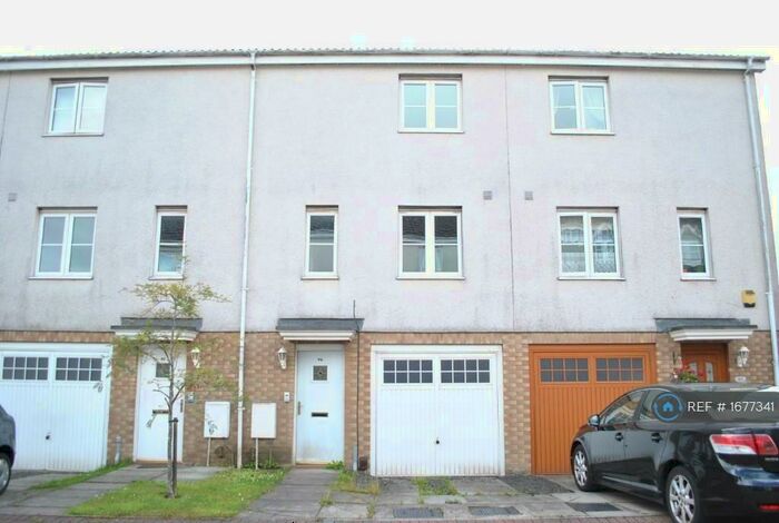 3 Bedroom Terraced House To Rent In Queens Crescent, Livingston, EH54