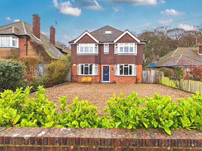5 Bedroom Detached House For Sale In Spurlands End Road, Great Kingshill, Buckinghamshire, HP15