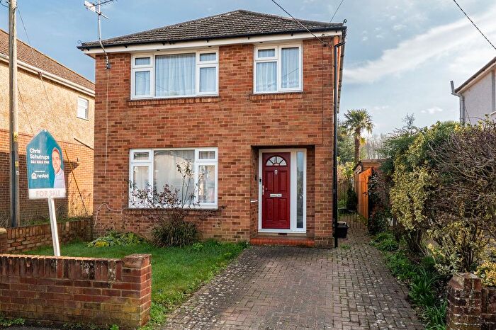 3 Bedroom Villa For Sale In Drake Road, Bishopstoke, SO50