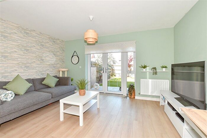 2 Bedroom Semi Detached House For Sale In Comber Street, Crawley, West Sussex, RH11