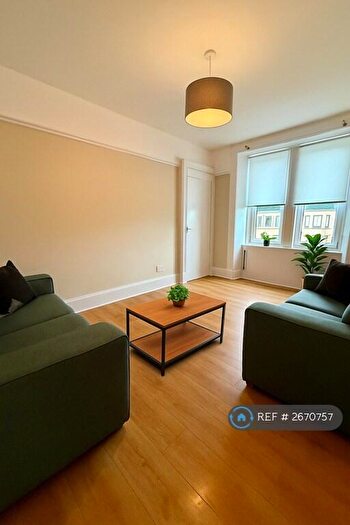 1 Bedroom Flat To Rent In Cumbernauld Road, Glasgow, G31