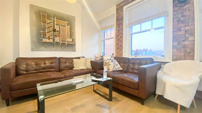 3 Bedroom Apartment To Rent In West End Lane, London, NW6