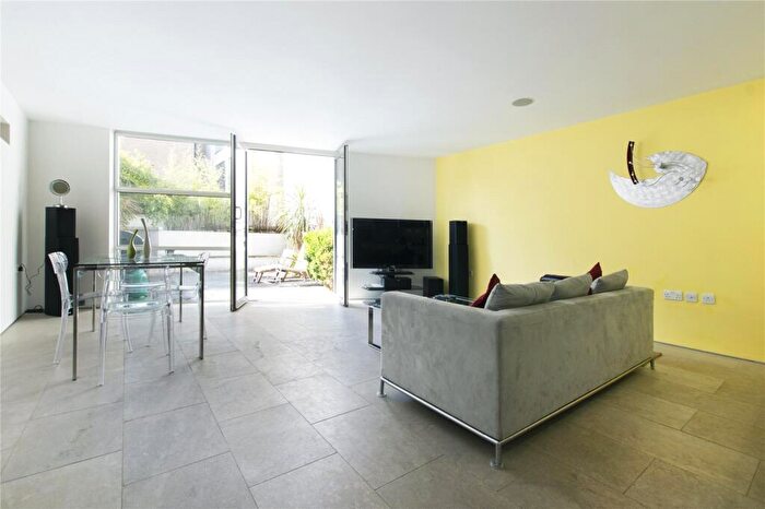 2 Bedroom Apartment To Rent In Pear Tree Street, Clerkenwell, London, EC1V