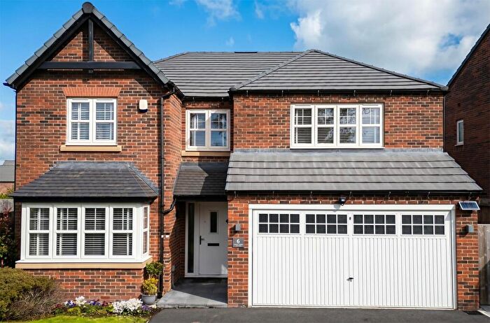 5 Bedroom Detached House For Sale In Willbrook Close, Grimsargh, Lancs, PR2
