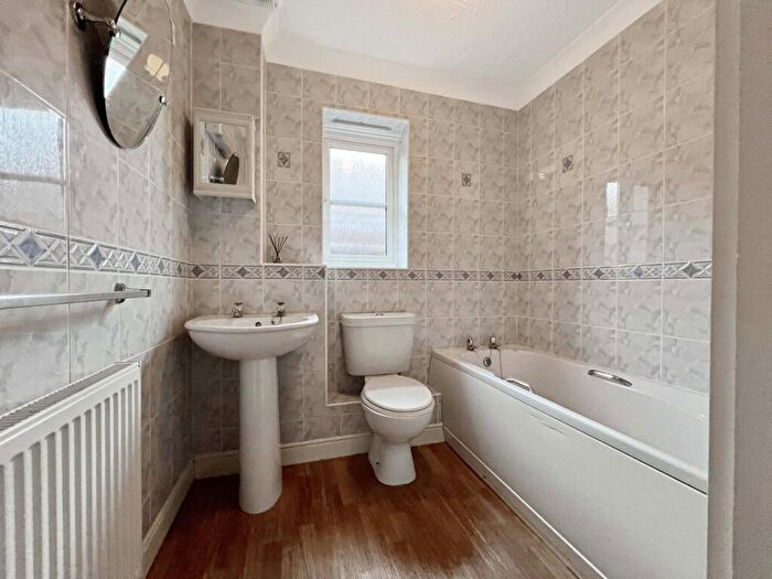 3 Bedroom Detached Bungalow For Sale In Brewster Close, Halstead, CO9