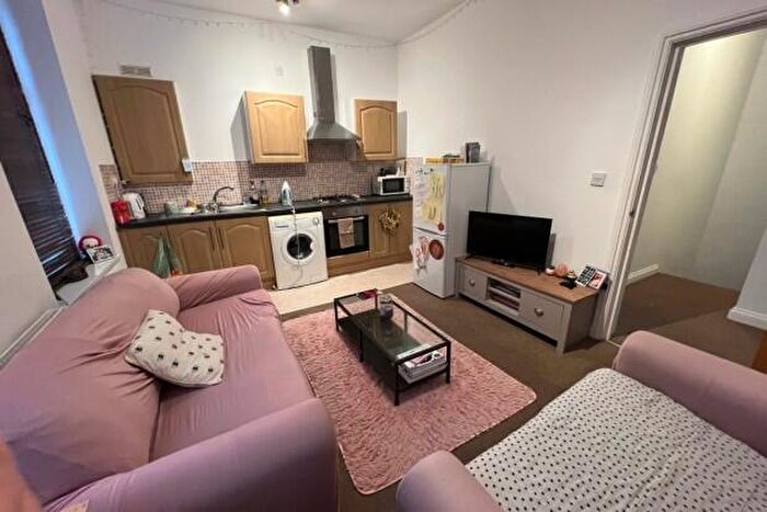 1 Bedroom Flat To Rent In Flora Street Cardiff, CF24
