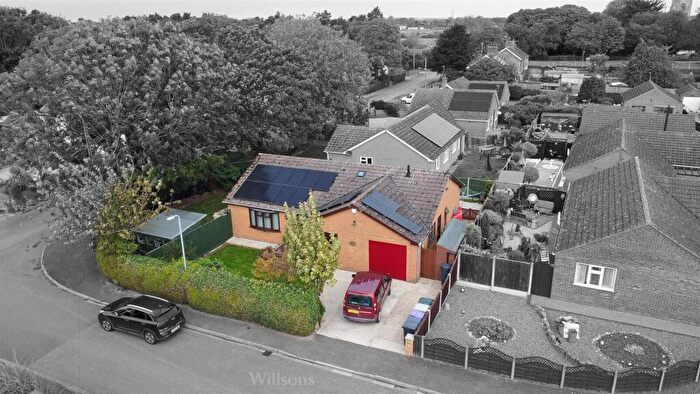 3 Bedroom Detached Bungalow For Sale In Sycamore Close, Croft, Skegness, PE24