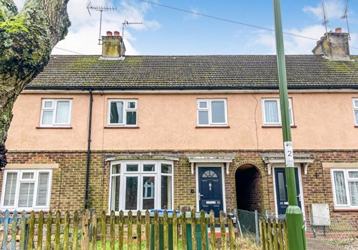 4 Bedroom Terraced House For Sale In Innes Road, Horsham, West Sussex, RH12
