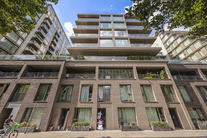 Studio To Rent In Royal Mint Street, Tower Hamlets, London, E1