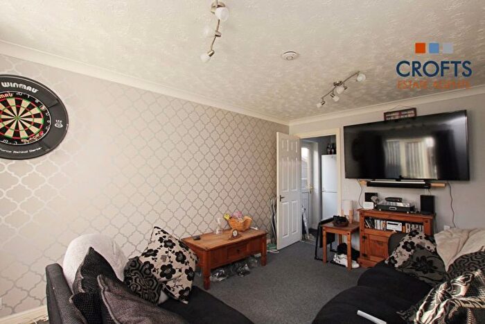 2 Bedroom Semi-Detached House For Sale In Sunningdale Drive, Immingham, DN40