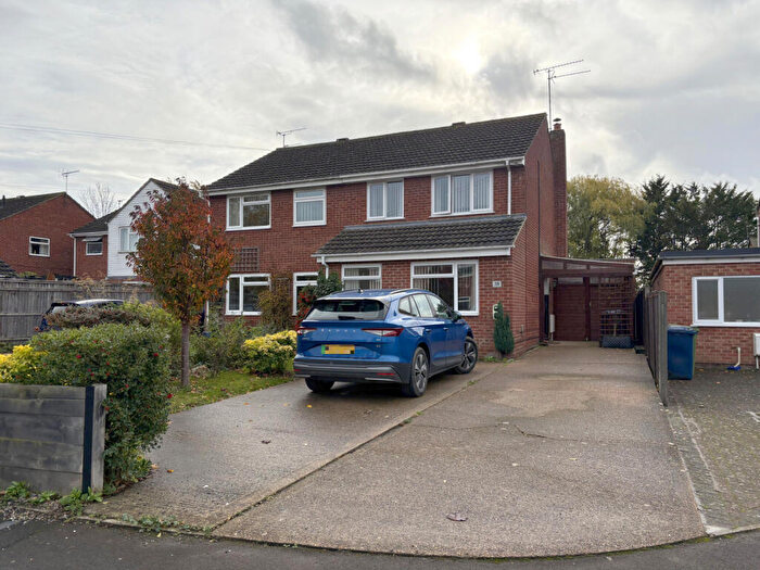 2 Bedroom Semi Detached House For Sale In Wynyards Close, Tewkesbury, GL20