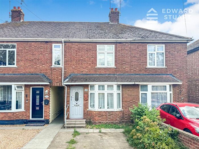 3 Bedroom Terraced House For Sale In Oxney Road, Peterborough, Cambridgeshire, PE1