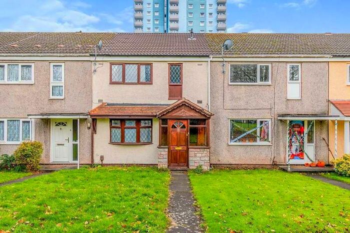 3 Bedroom House To Rent In Thrushel Walk, Wolverhampton, West Midlands, WV11