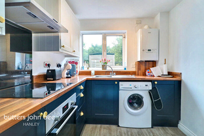 3 Bedroom Terraced House For Sale In Adkins Street, Stoke-On-Trent, ST6