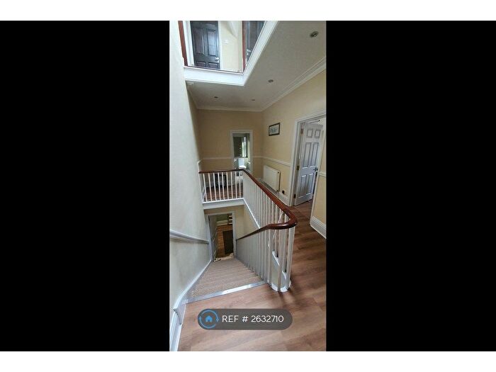 4 Bedroom Maisonette To Rent In Chesterfield Road, Bristol, BS6
