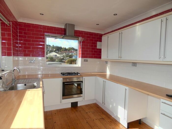 2 Bedroom Bungalow To Rent In Cedar Way, Brixham, TQ5