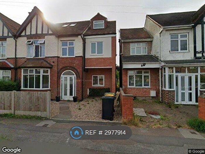8 Bedroom Semi-Detached House To Rent In Abbey Road, Nottingham, NG9