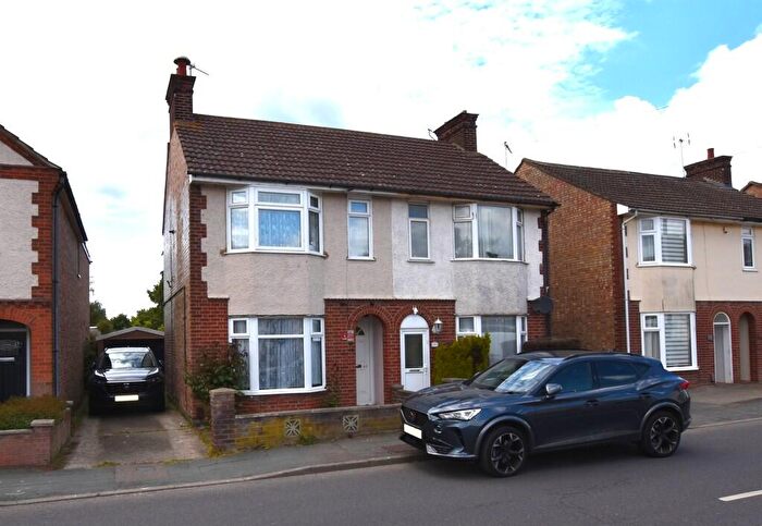 3 Bedroom Semi-Detached House For Sale In St. Johns Road, Colchester, CO4