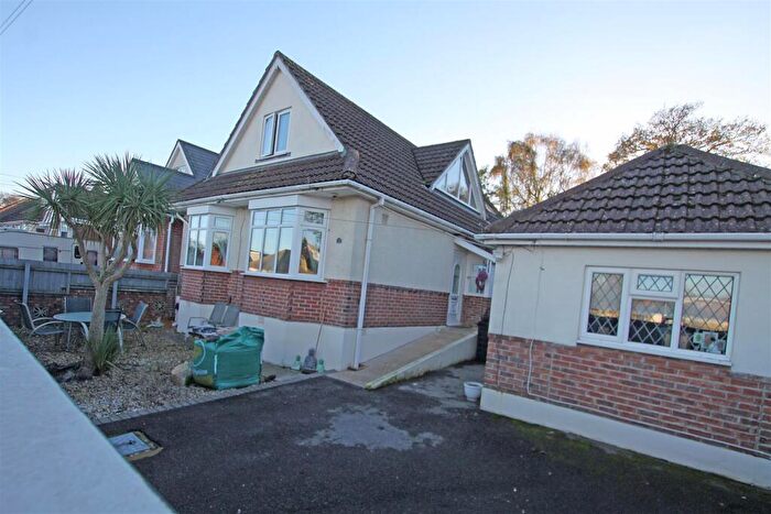 4 Bedroom Detached Bungalow For Sale In Minterne Road, Bournemouth, BH9