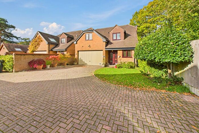 4 Bedroom Detached House For Sale In Firside Road, Corfe Mullen, Wimborne, Dorset, BH21