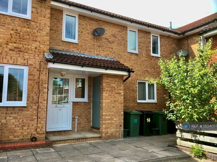 2 Bedroom Terraced House To Rent In Chantry Mews, Basingstoke, RG22