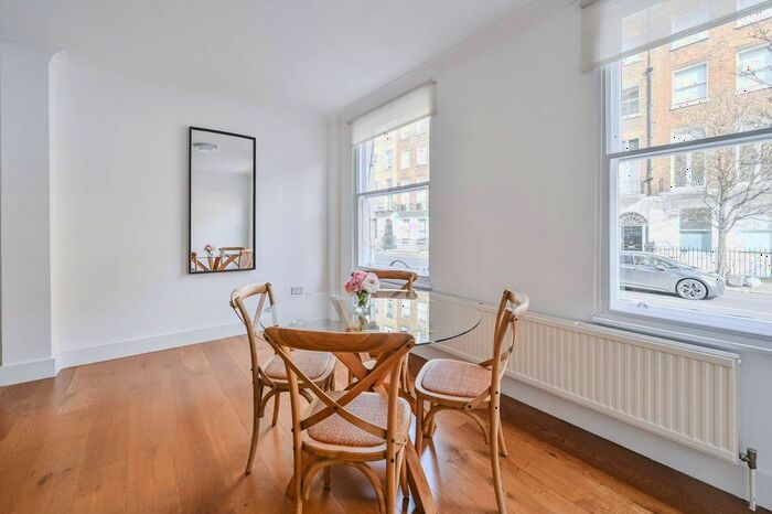 2 Bedroom Flat For Sale In Greenhaven Court, Marylebone, London, W1H