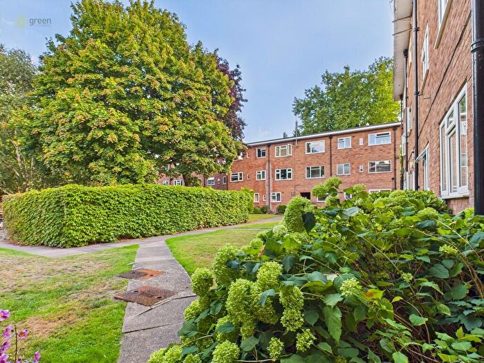 1 Bedroom Apartment For Sale In Garrard Gardens, Sutton Coldfield, B73