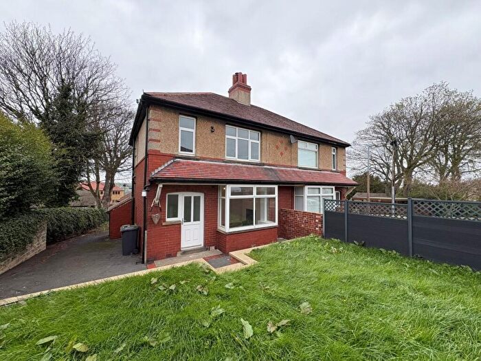 3 Bedroom Semi Detached House To Rent In Newlands Avenue, Clayton West, Huddersfield, HD8