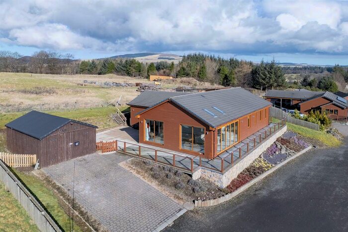 4 Bedroom Detached House For Sale In Rumbling Bridge, Kinross, KY13